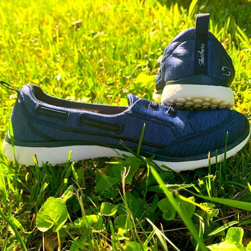 Sketchers Microburst